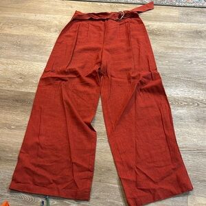 Women’s wide legged pants